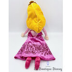 poupée-chiffon-aurore-la-belle-au-bois-dormant-disney-store-peluche-princesse-robe-velours-paillettes-5