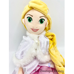 poupée-chiffon-raiponce-hiver-disney-store-peluche-princesse-manteau-cape-3