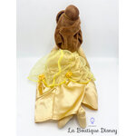 poupée-chiffon-musicale-belle-la-belle-et-la-bete-disney-store-jaune-peluche-princesse-5