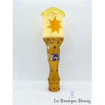 baguette-lumineuse-raiponce-disney-on-ice-flynn-lanterne-1