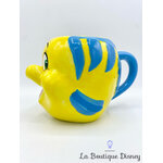tasse-polochon-poisson-la-petite-sirène-disney-primark-relief-3d-3