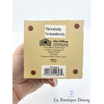 figurine-showcase-collection-bourriquet-fidèle-compagnon-disney-traditions-jim-shore-winnie-ourson-true-blue-companion-4010025-5
