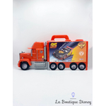 jouet-mack-truck-carbone-cars-disney-smoby-flash-mcqueen-camion-voiture-1