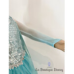 robe-deguisement-elsa-la-reine-des-neiges-cape-disney-store (4)