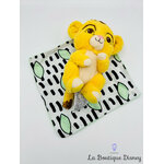 peluche-simba-le-roi-lion-couverture-disney-couffin-vert-feuille-4