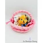 peluche-panier-aristochats-disneyland-paris-disney-couffin-rose-marie-berlioz-toulouse-chats-2