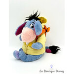 peluche-bourriquet-sac-a-dos-tigrou-disney-store-winnie-ourson-collection-20-cm-2