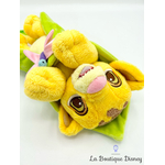peluche-simba-le-roi-lion-couffin-disneyland-paris-disney-couverture-feuille-verte-4