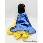 poupée-chiffon-blanche-neige-écusson-disney-store-peluche-princesse-4