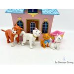 jouet-maison-transportable-les-aristochats-figurines-playset-disney-rose-bleu-vintage-rare-3
