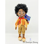 peluche-antonio-madrigal-encanto-disney-store-poupée-chiffon-1