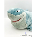 peluche-bruce-requin-bleu-le-monde-de-némo-disneyland-paris-disney-xxl-2