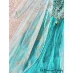 déguisement-elsa-la-reine-des-neiges-disney-store-robe-princesse-sequins-bleu-3