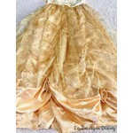 déguisement-belle-la-belle-et-la-bete-disneyland-paris-disney-robe-princesse-jaune-paillettes-6
