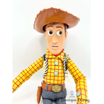 jouet-woody-parle-ficelle-talking-woody-disneyland-paris-2019-disney-toy-story-poupée-figurine-cow-boy-5