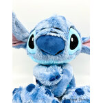 peluche-stitch-big-feet-disney-parks-disneyland-monstre-bleu-gros-pieds-2