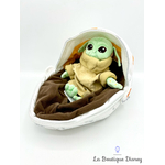 peluche-grogu-vaisseau-the-mandalorian-disney-store-2021-bébé-yoda-couffin-2