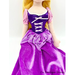 poupée-chiffon-raiponce-disney-parks-disneyland-peluche-princesse-robe-violet-2