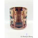 tasse-scène-mickey-et-ses-amis-noel-disneyland-paris-mug-disney-scene-film-dingo-cheminée-3