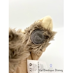 peluche-flash-paresseux-zootopie-disney-store-écusson-cravate-4