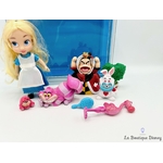 jouet-coffret-valise-alice-au-pays-des-merveilles-animators-collection-disney-store-mini-poupée-3