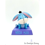 figurine-bourriquet-needs-hugs-disney-résine-bleu-violet-winnie-ourson-1