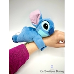 peluche-bracelet-stitch-disney-parks-disneyland-snuggle-snappers-accroche-calin (5)