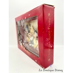 cadre-decoration-mickey-minnie-noel-disneyland-disney-3D-rouge (1)