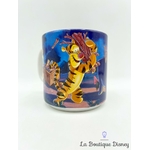 tasse-scène-winnie-ourson-disney-classics-2002-mug-scene-film-feu-camp-nuit (6)