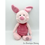 peluche-porcinet-disney-store-écusson-cocohon-rose-winnie-ourson (3)