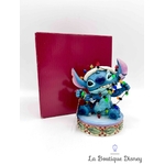 figurine-jim-shore-stitch-guirlande-all-tangled-up-disney-traditions-showcase-enesco (2)