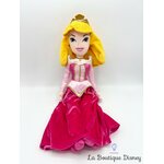poupée-chiffon-aurore-la-belle-au-bois-dormant-disney-store-exclusive-peluche-princesse-rose (4)
