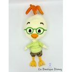 peluche-chicken-little-disney-store-écusson-poule-lunettes (1)