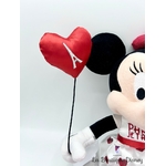 peluche-minnie-mouse-paris-je-taime-saint-valentin-disneyland-disney-coeur-ballon (7)