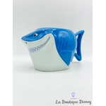 tasse-bruce-requin-le-monde-de-némo-disney-store-mug-bleu-relief-3D (6)