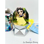 figurine-surprise-capsule-disney-100-blanche-neige-disney-yume (6)