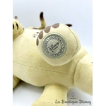 peluche-le-collectionneur-dinosaure-le-voyage-arlo-disney-store-ecusson (1)
