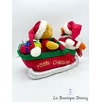 peluche-musicale-traineau-winnie-tigrou-noel-disneyland-disney-automate-sonore-merry-christmas (6)