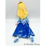 poupée-chiffon-aurore-robe-bleue-la-belle-au-bois-dormant-disney-parks (7)