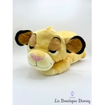 peluche-simba-cuddleez-disney-store-le-roi-lion-oreiller-dort-couché (4)