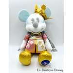 Peluche-Mickey-Mouse-The-Main-Attraction-7-sur-12-Prince-Charming-Regal-Carrousel-Disney-Store-2020-Édition-limitée-43-cm (5)