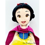 Poupée-chiffon-Blanche-Neige-Disney-Store-2017-peluche-princesse-manteau-cape-rouge-48-cm (2)