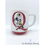 tasse-lettre-q-reine-coeur-alice-au-pays-des-merveilles-queen-of-hearts-disneyland-paris-mug-disney-rouge-0