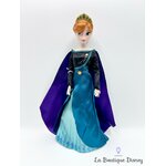 Poupée-Anna-La-Reine-des-Neiges-2-Disneyland-2019-Disney-robe-couronnement-30-cm (3)