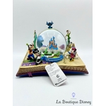 Boule-à-neige-musicale-Livre-Illustration-Disneyland-Paris-snow-globe-Disney-château (7)
