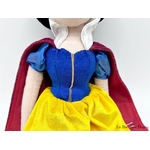 Poupée-Chiffon-Blanche-Neige-Disney-Parks-Disneyland-peluche-princesse-52-cm (3)