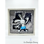 Figurine-Oswald-The-Lucky-Rabbit-Disney-100-Disney-Store-2022-lapin-gris (3)