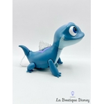 Jouet-interactif-Bruni-esprit-du-Feu-Disney-Hasbro-2021-La-Reine-des-Neiges-2-figurine-bleu (3)