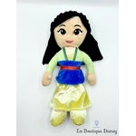 Peluche-Mulan-Disney-Play-by-Play-princesse-robe-jaune-42-cm (5)