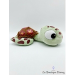 Peluche-Squiz-Disney-Store-tortue-Le-Monde-de-Nemo-23-cm (4)